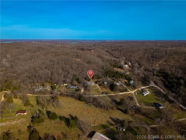 $225,000 | 98 Walnut Dale Lane, Sunrise Beach, MO 65079