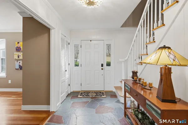 $875,000 | 158 Westledge Road, Simsbury, CT 06092