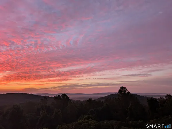 $875,000 | 158 Westledge Road, Simsbury, CT 06092