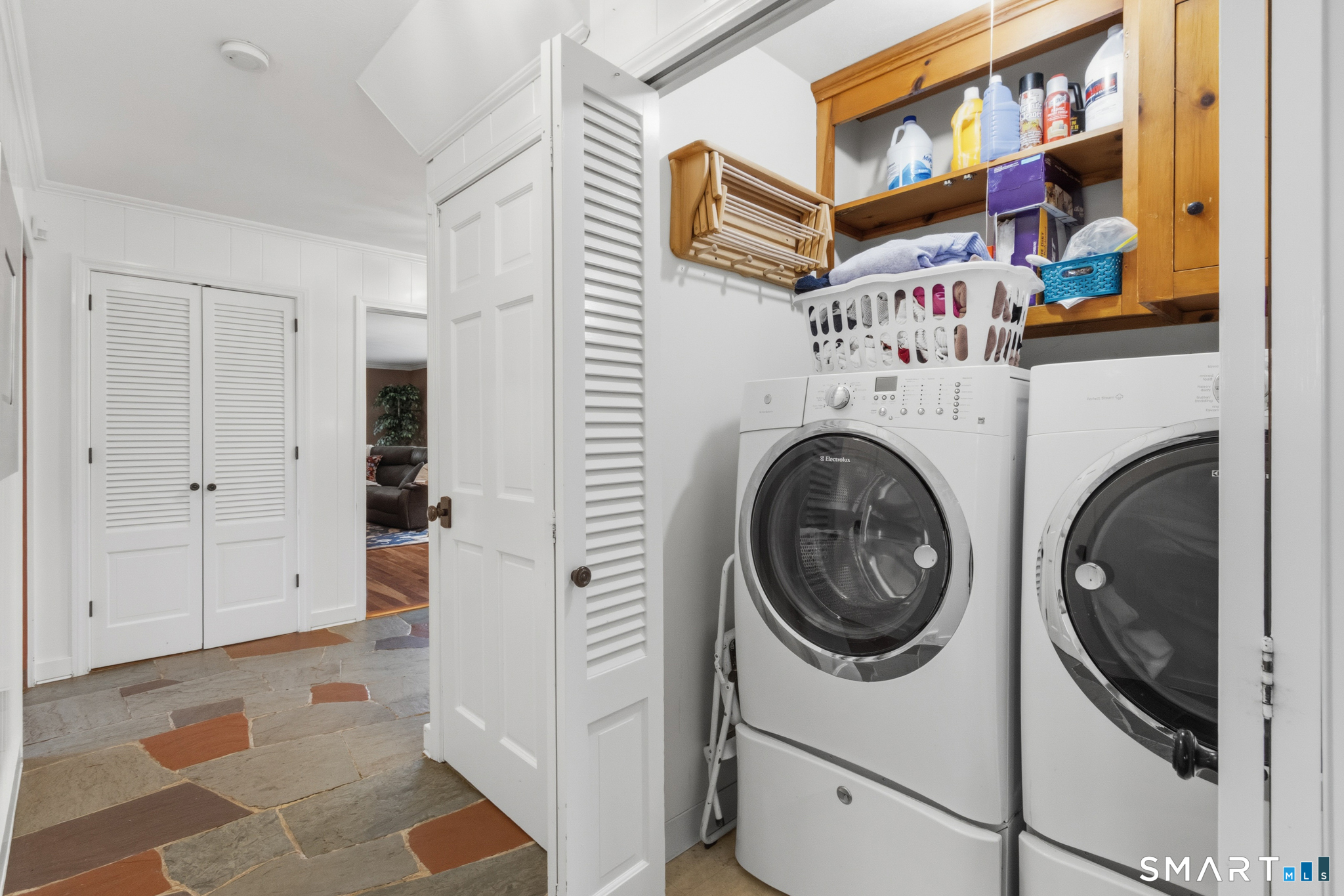 158 Westledge Road Simsbury, CT 06092 - Photo 29 of 54