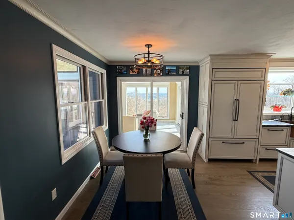 $875,000 | 158 Westledge Road, Simsbury, CT 06092