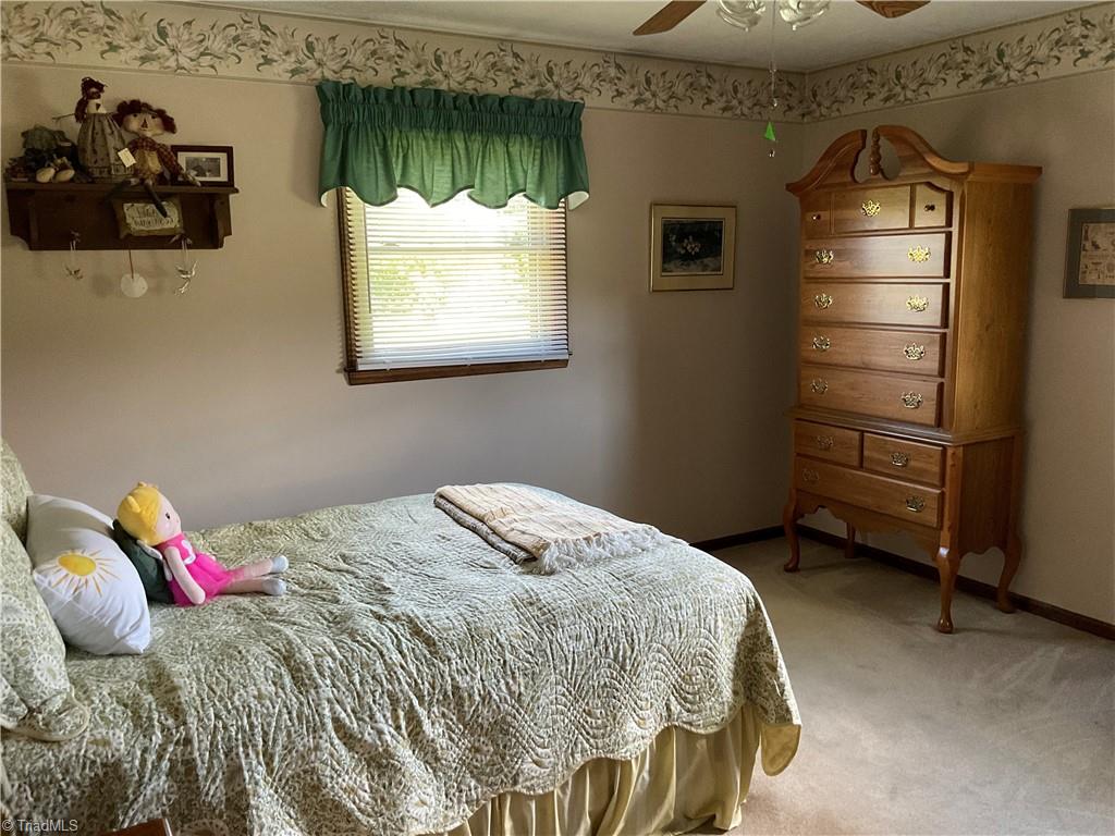 123 Hiatt Road Thomasville, NC 27360 - Photo 15 of 24 Gallery Image 15