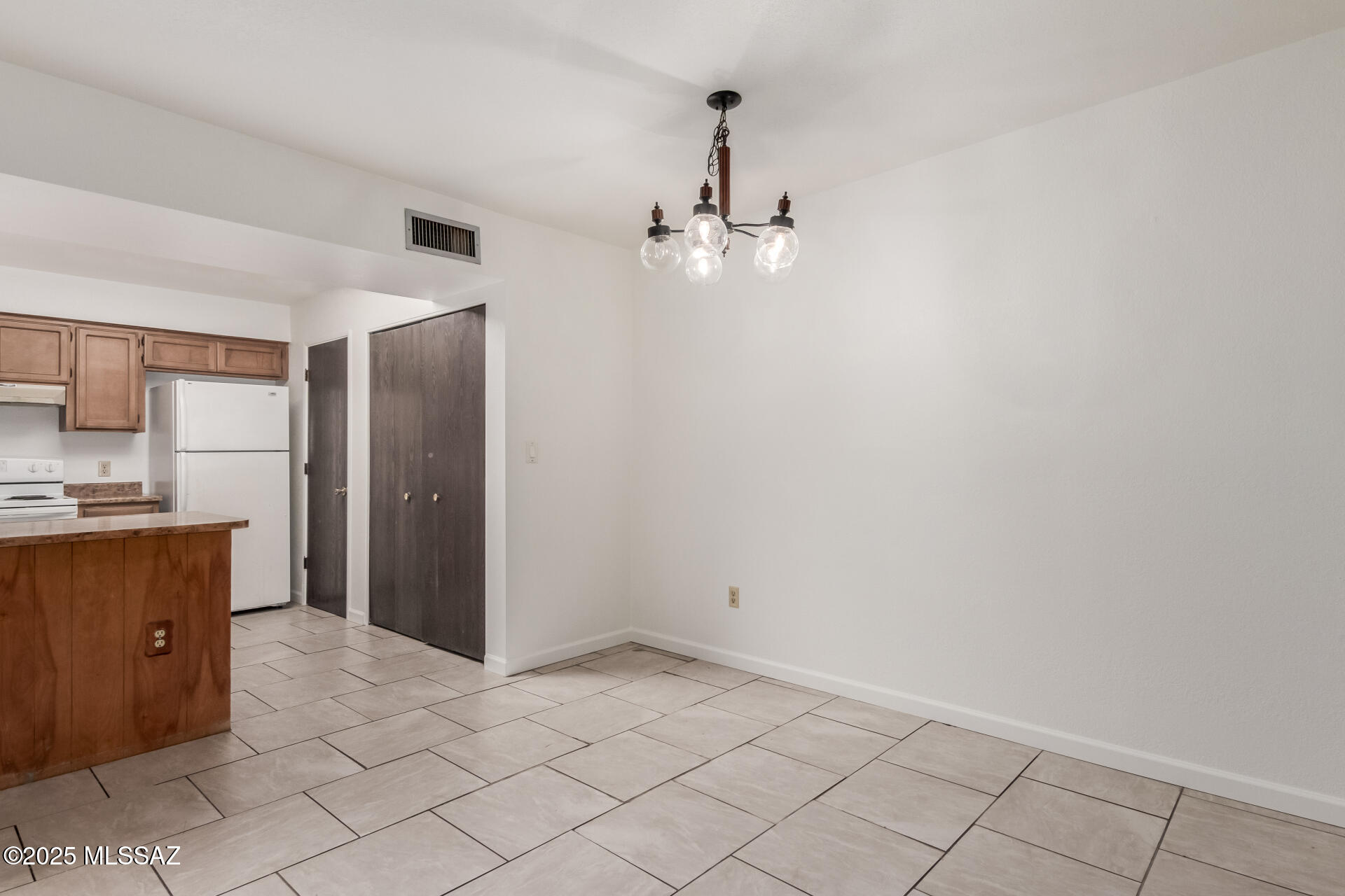 288 East Root Way Tucson, AZ 85705 - Photo 15 of 34