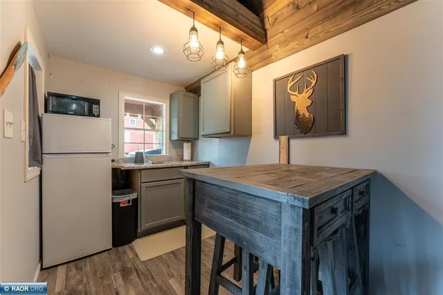 $399,900 | 8335 Boulder Ridge Road, Cook, MN 55723