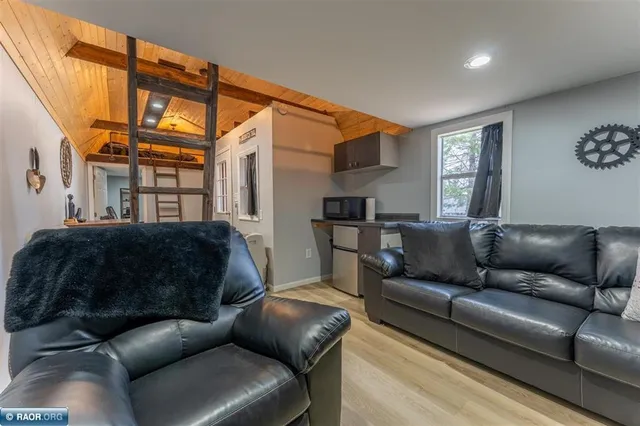 $399,900 | 8335 Boulder Ridge Road, Cook, MN 55723