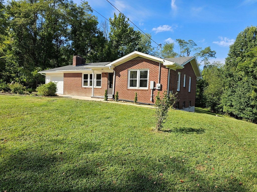 226 Petty Road Galax, VA 24333 - Photo 21 of 24 Gallery Image 21