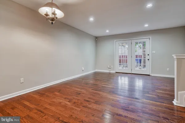 $2,600 | 1209 South Linwood Avenue, Baltimore, MD 21224