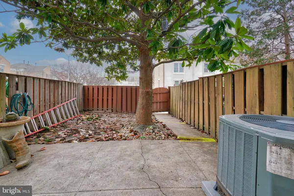 $2,600 | 1209 South Linwood Avenue, Baltimore, MD 21224