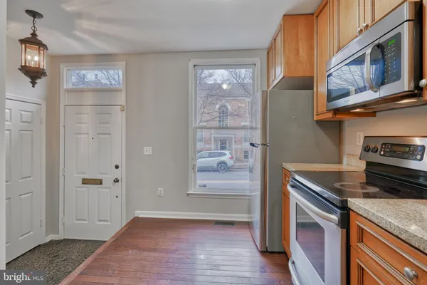 $2,600 | 1209 South Linwood Avenue, Baltimore, MD 21224