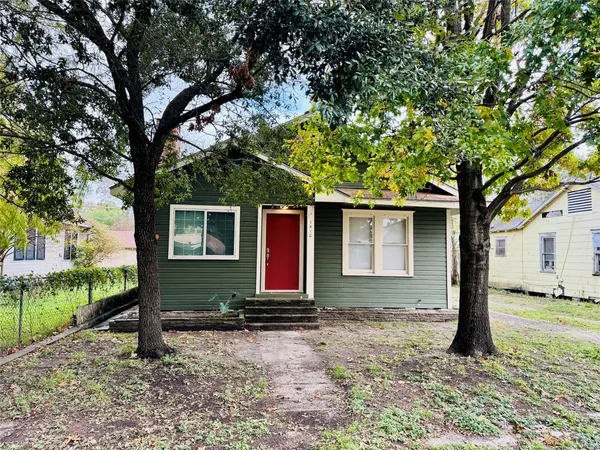 $1,900 | 1410 Walton Street, Houston, TX 77009