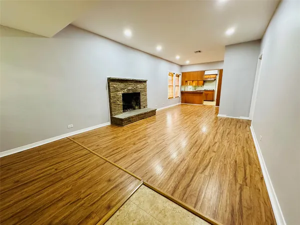 $1,900 | 1410 Walton Street, Houston, TX 77009