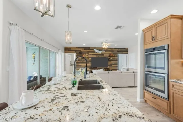 $1,200,000 | 4885 East Riverside Drive, Fort Myers, FL 33905