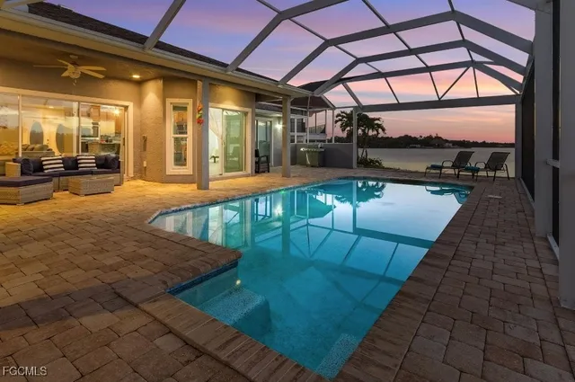 $1,200,000 | 4885 East Riverside Drive, Fort Myers, FL 33905