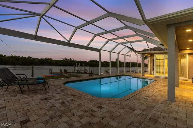 $1,200,000 | 4885 East Riverside Drive, Fort Myers, FL 33905