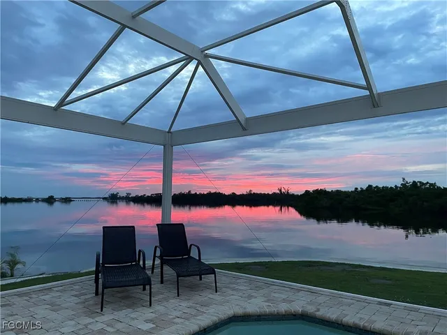 $1,200,000 | 4885 East Riverside Drive, Fort Myers, FL 33905