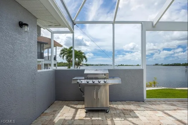 $1,200,000 | 4885 East Riverside Drive, Fort Myers, FL 33905