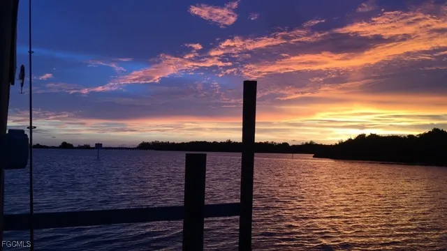 $1,200,000 | 4885 East Riverside Drive, Fort Myers, FL 33905