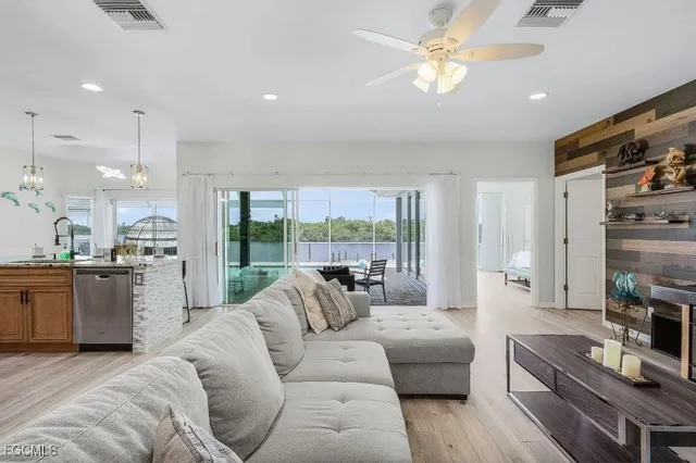 $1,200,000 | 4885 East Riverside Drive, Fort Myers, FL 33905