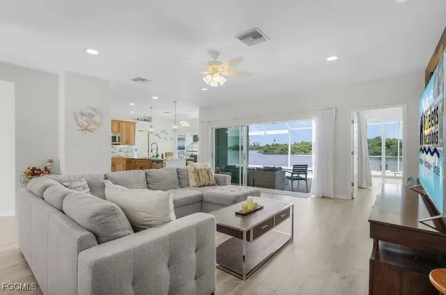 $1,200,000 | 4885 East Riverside Drive, Fort Myers, FL 33905