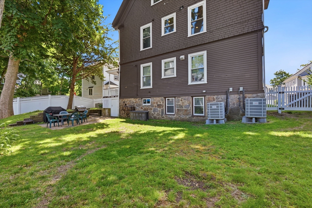 32 Ocean Street Beverly, MA 01915 - Photo 30 of 34