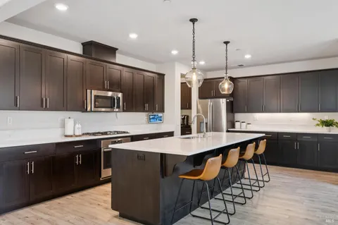 $925,000 | 7620 Watson Drive, Rohnert Park, CA 94928