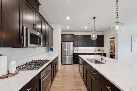 $925,000 | 7620 Watson Drive, Rohnert Park, CA 94928