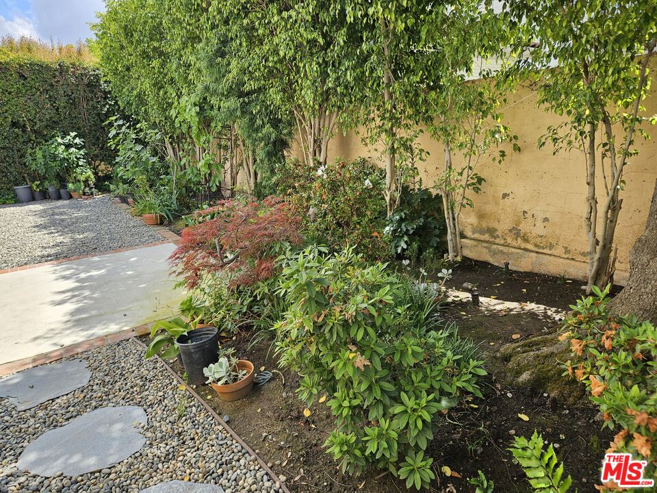 212 South Muirfield Road Los Angeles, CA 90004 - Photo 20 of 20