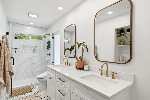 $749,000 | 6603 Wild Oak Circle, Austin, TX 78759