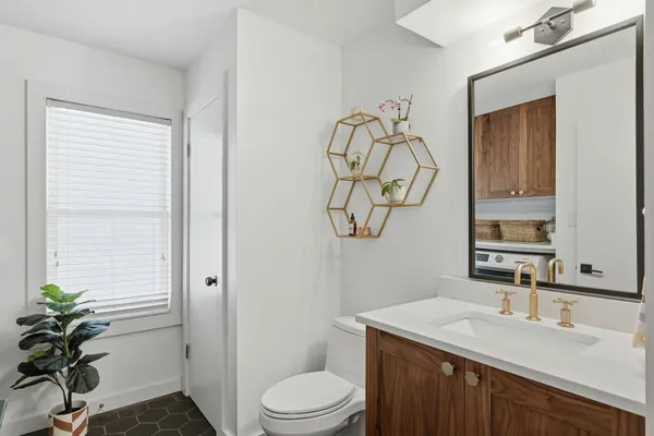 $749,000 | 6603 Wild Oak Circle, Austin, TX 78759