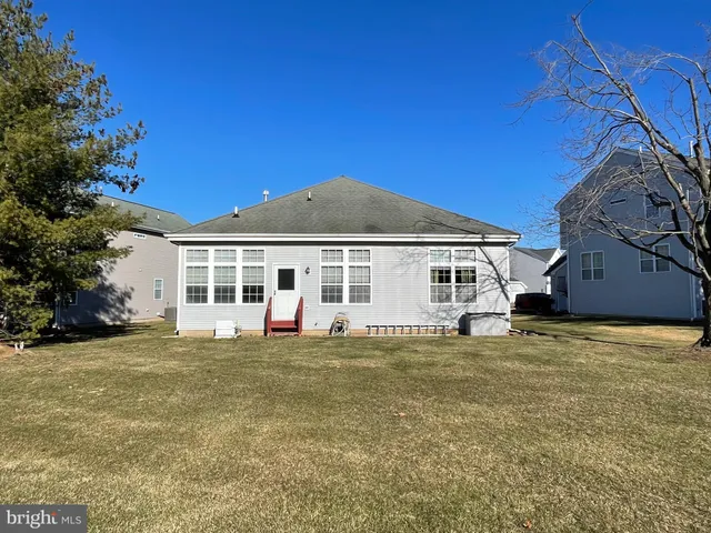 $699,000 | 8 Manley Road, Pennington, NJ 08534