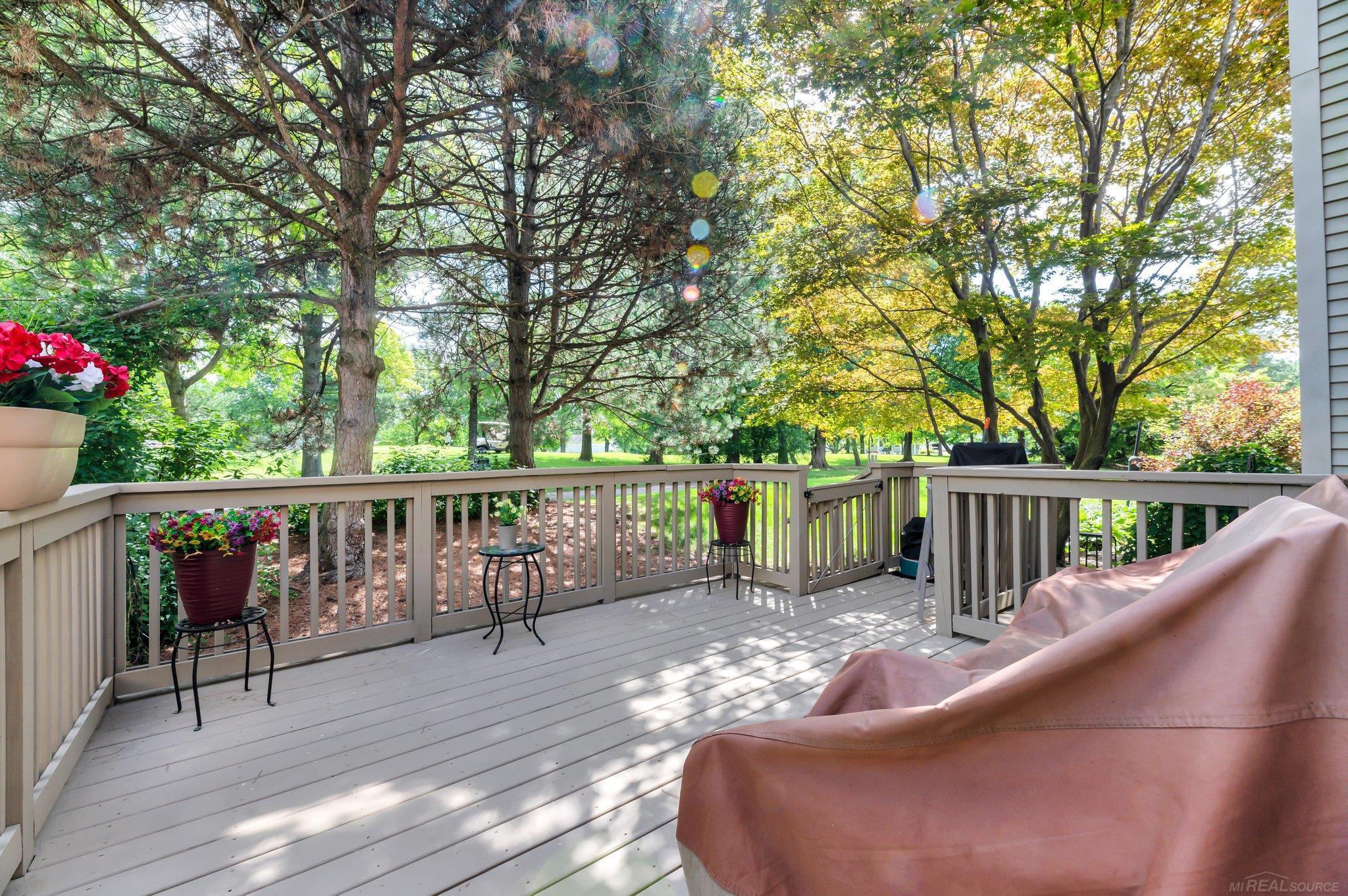 628 Ashley Circle Rochester Hills, MI 48307 - Photo 11 of 25