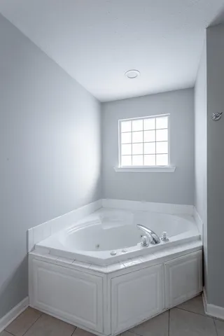 $2,400 | 946 Fuller Glen Circle, Chattanooga, TN 37421