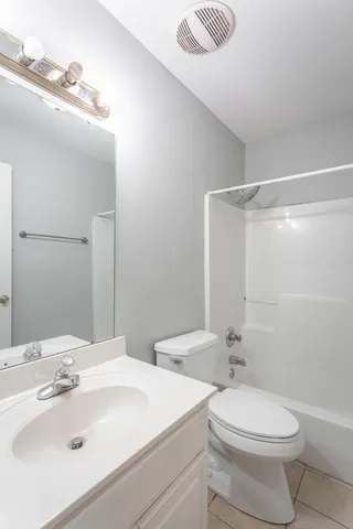 $2,400 | 946 Fuller Glen Circle, Chattanooga, TN 37421