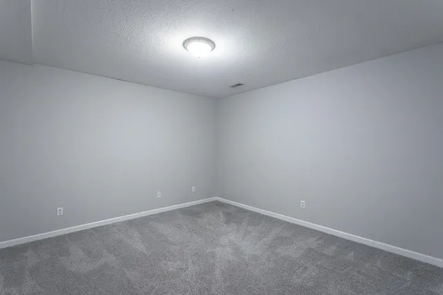 $2,400 | 946 Fuller Glen Circle, Chattanooga, TN 37421