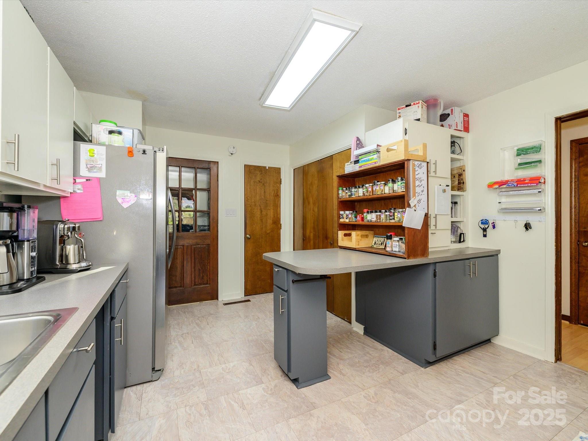 1590 Daybreak Ridge Road Kannapolis, NC 28081 - Photo 9 of 38 Gallery Image 9