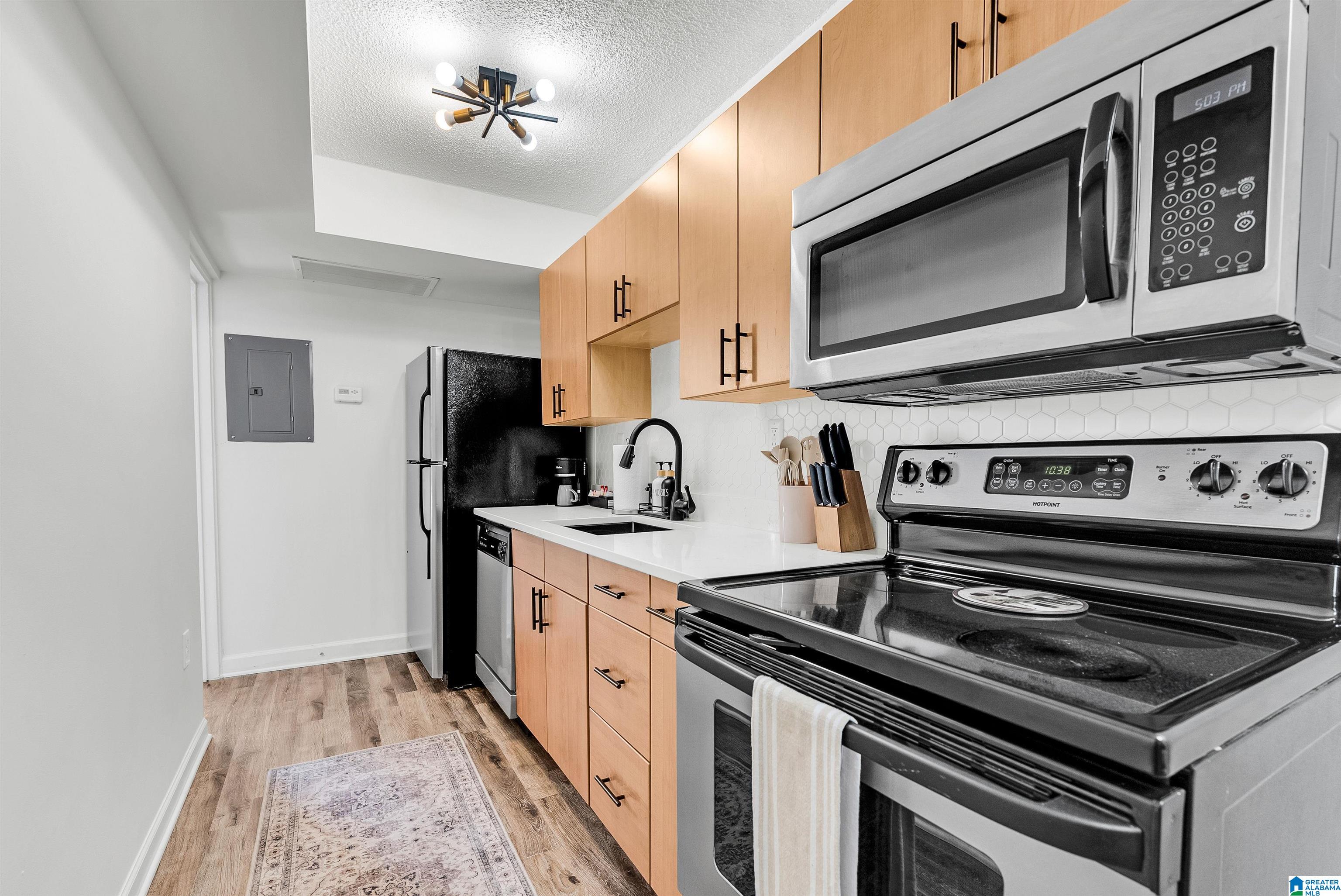 2990 Rhodes Circle South, Unit 215 Birmingham, AL 35205 - Photo 5 of 22