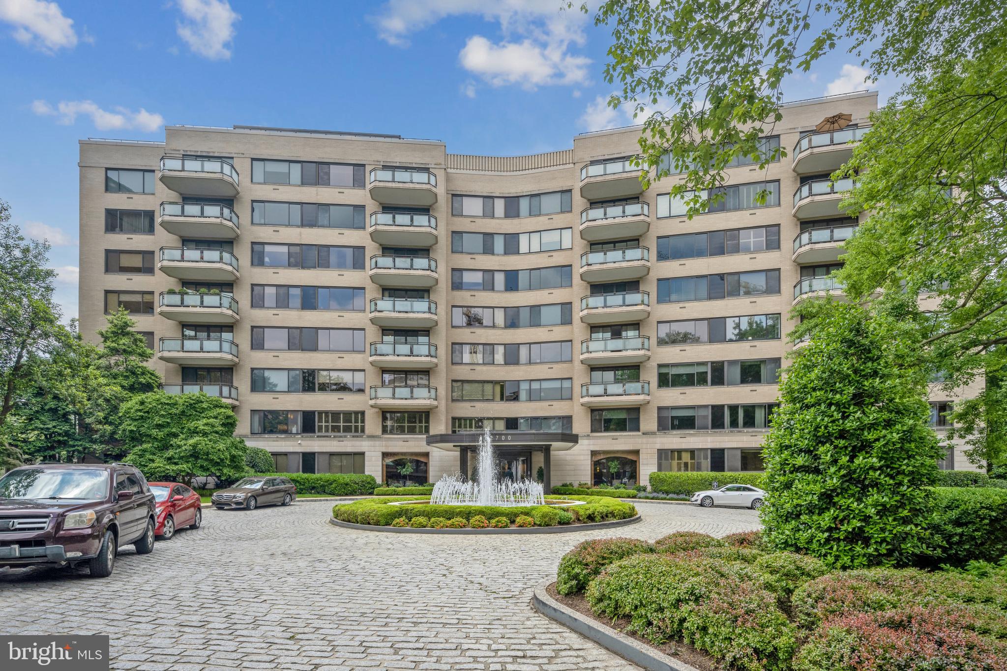 2700 Calvert Street Northwest, Unit 107 Washington, DC 20008 - Photo 1 of 54