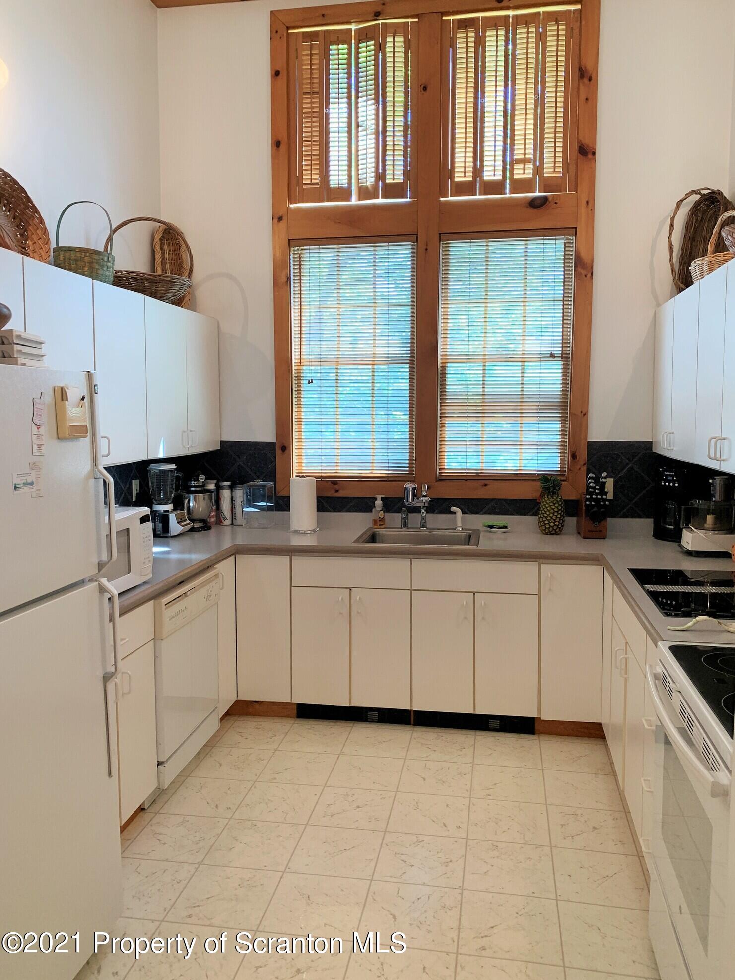 62 Ranch View Union Dale, PA 18470 - Photo 8 of 25 Gallery Image 8