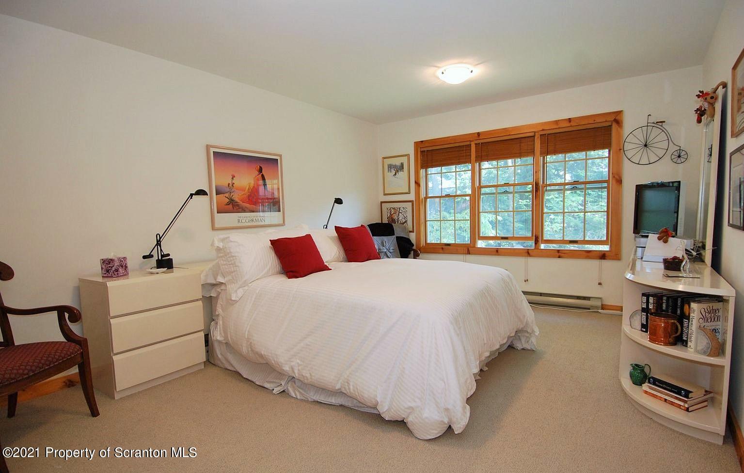 62 Ranch View Union Dale, PA 18470 - Photo 9 of 25 Gallery Image 9