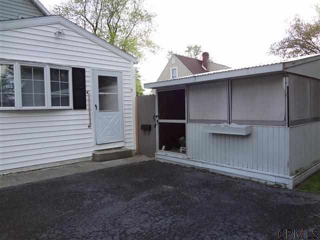 487 Watervliet Shaker Road Colonie, NY 12110 - Photo 3 of 12 Photo 3
