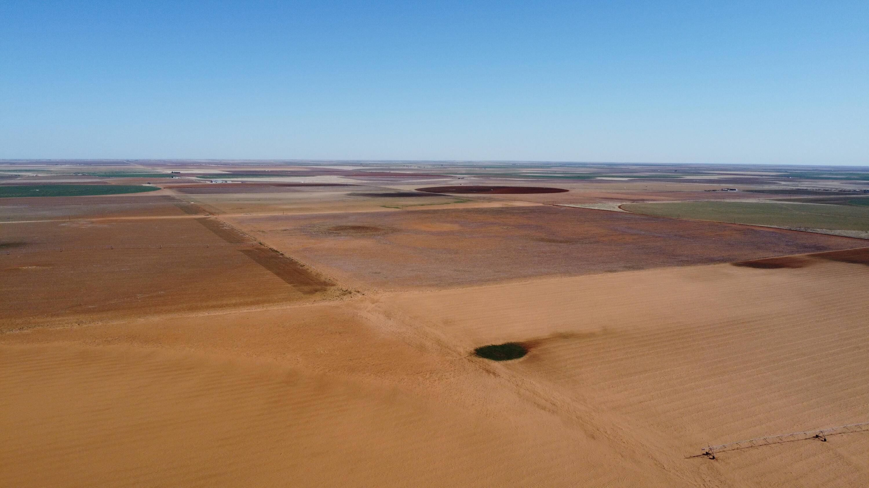 670 County Road East Brownfield, TX 79316 - Photo 6 of 10 a view of an ocean beach