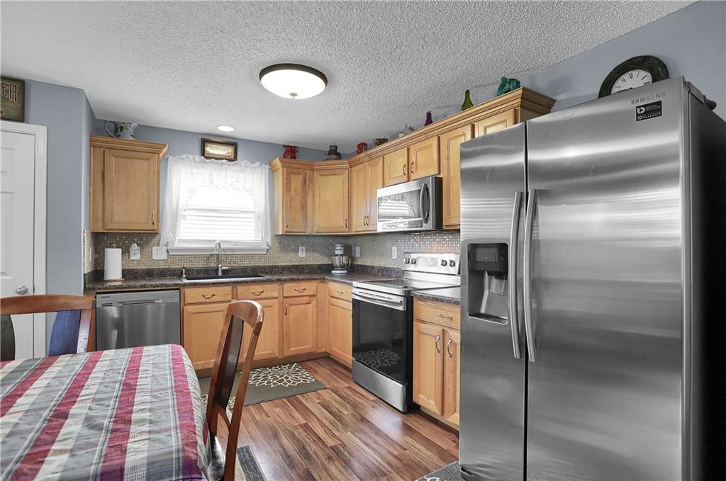 3832 Dusty Sands Road Whitestown, IN 46075 - Photo 10 of 30 Gallery Image 10