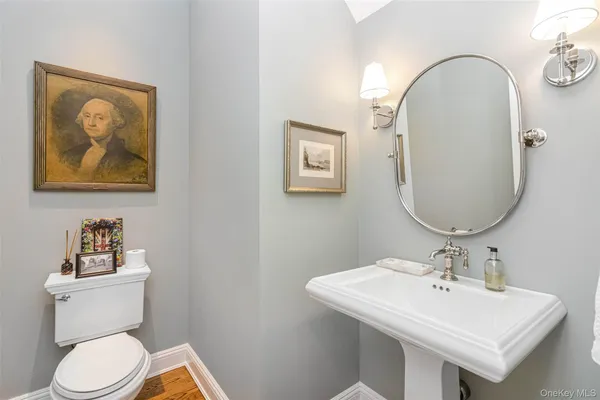 $2,595,000 | 350 Laurel Way, Laurel, NY 11948