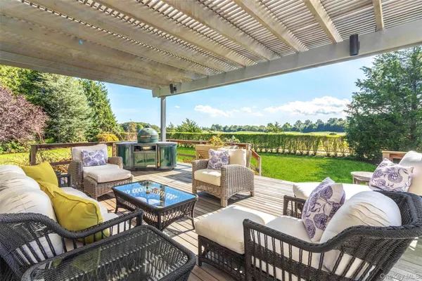 $2,595,000 | 350 Laurel Way, Laurel, NY 11948