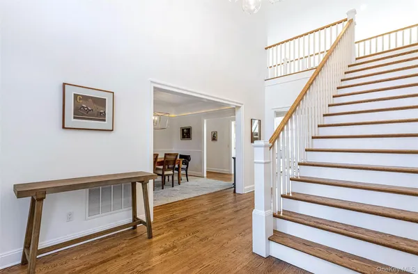 $2,595,000 | 350 Laurel Way, Laurel, NY 11948