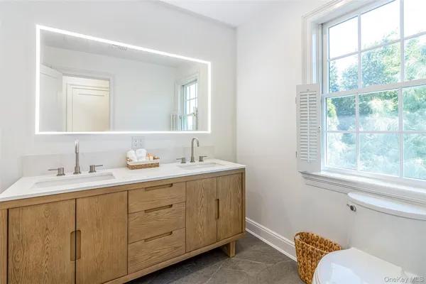 $2,595,000 | 350 Laurel Way, Laurel, NY 11948