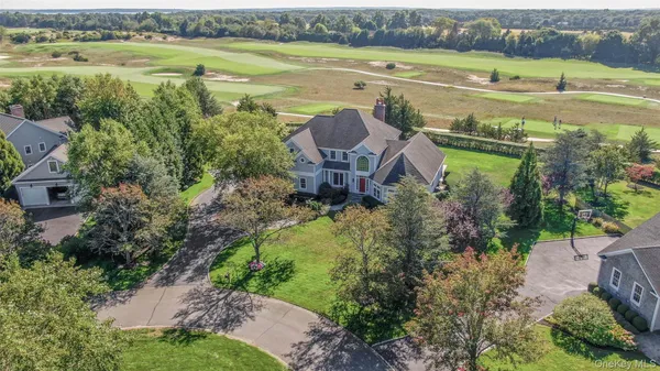 $2,595,000 | 350 Laurel Way, Laurel, NY 11948