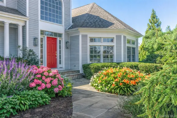 $2,595,000 | 350 Laurel Way, Laurel, NY 11948