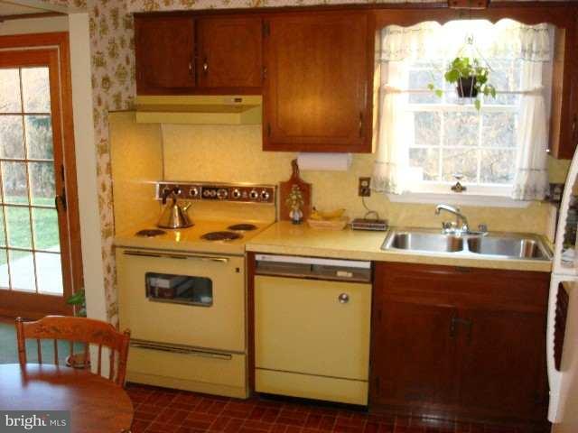 922 Cedars Road Lewisberry, PA 17339 - Photo 5 of 12