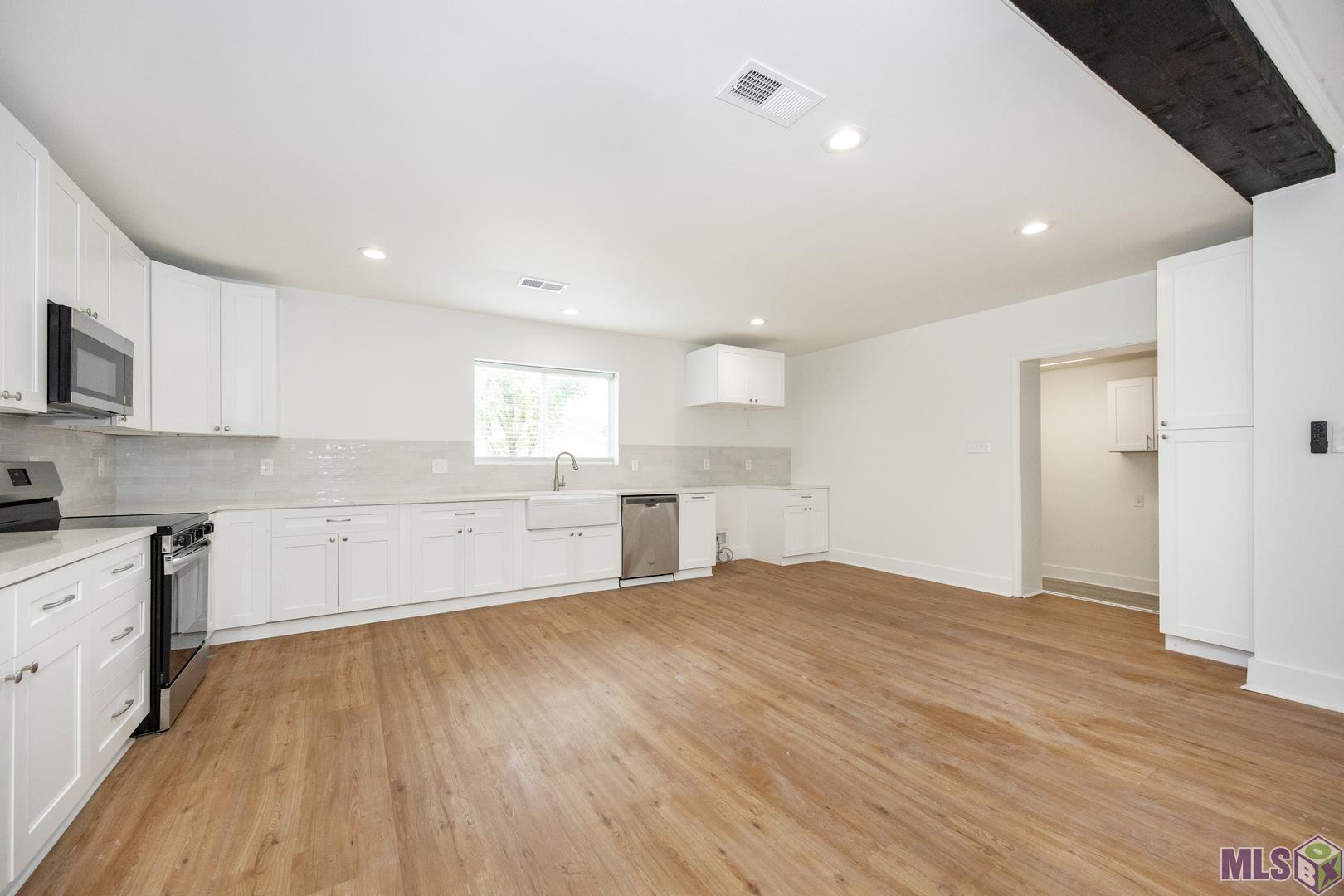 19700 John Stafford Road Walker, LA 70785 - Photo 10 of 37